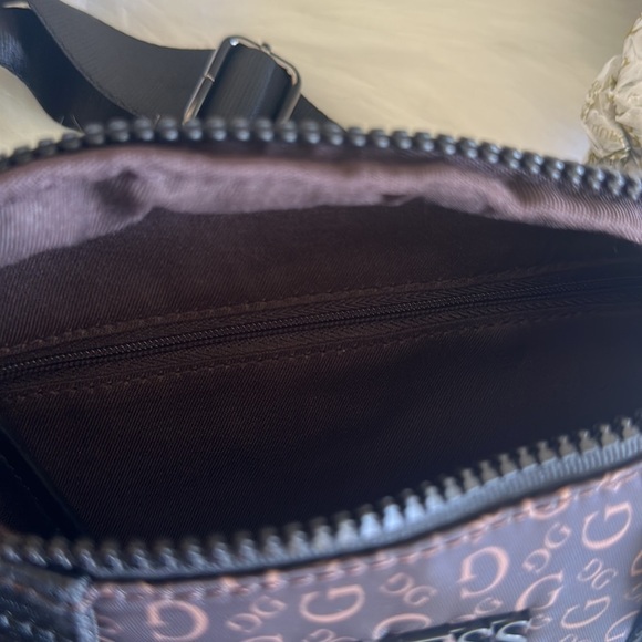 New GUESS Brown Fanny Pack /Belt Bag - Picture 5 of 5